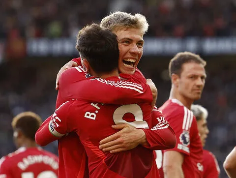 giao kèo bóng trước